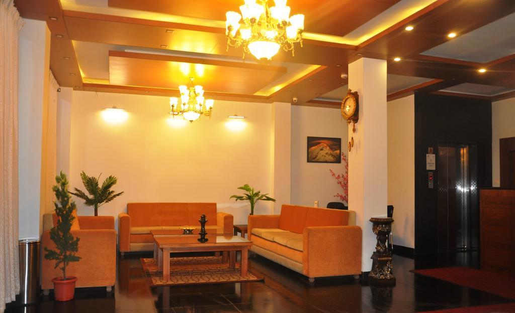 The Golden Crest Hotel Gangtok Exterior photo