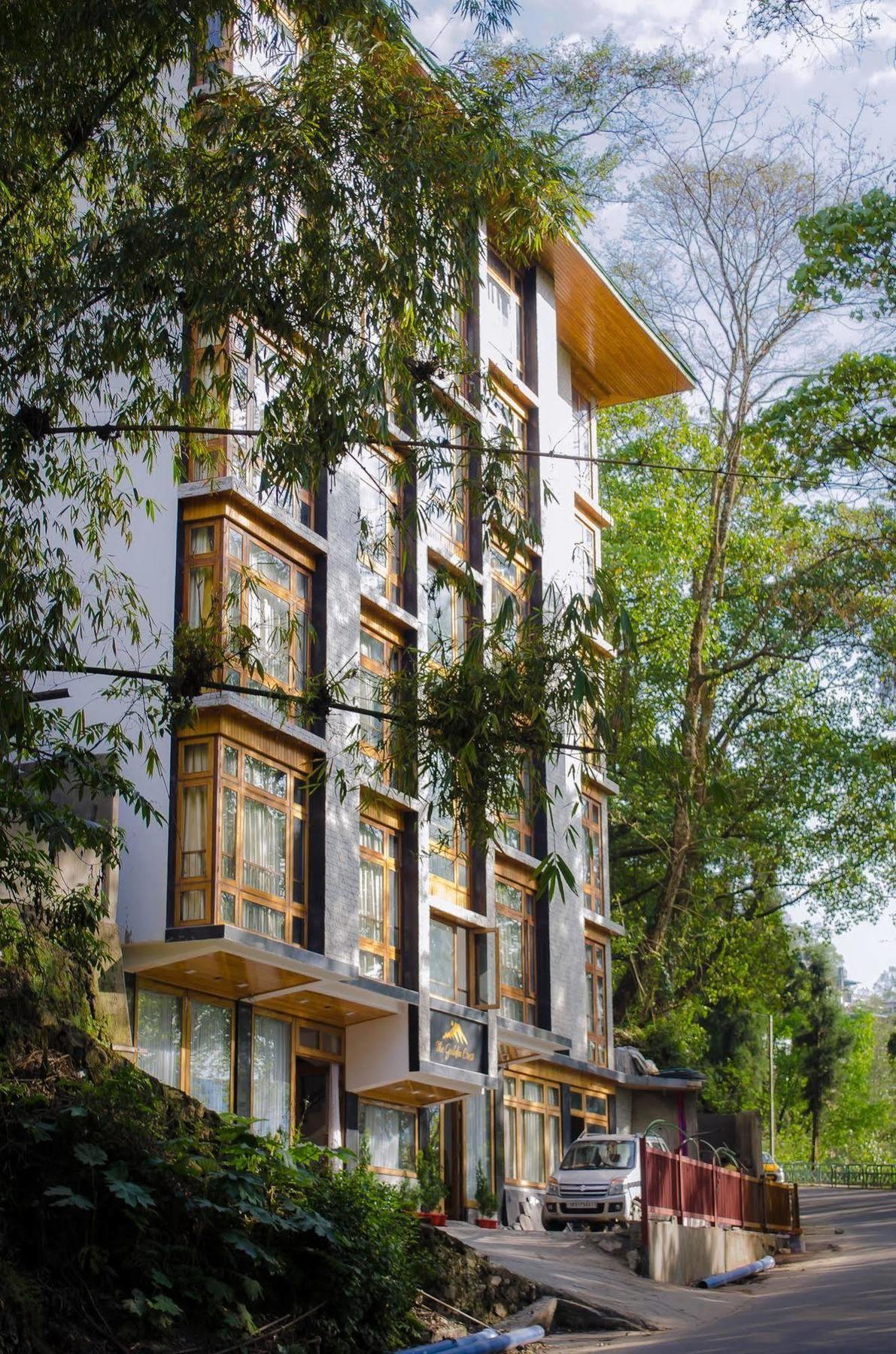 The Golden Crest Hotel Gangtok Exterior photo