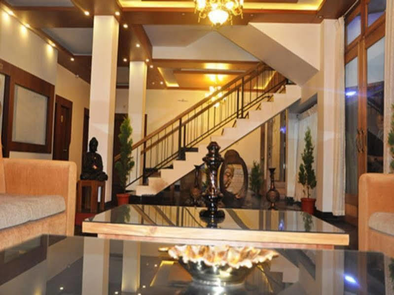 The Golden Crest Hotel Gangtok Exterior photo